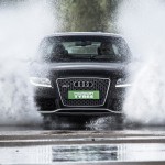Der neue Nokian zLine Ultra High Performance Sommerreifen bietet sportliches, präzises, hervorragendes Fahrverhalten für schnelles Fahren mit festem Griff auch bei Nässe    Foto: Nokian Reifen  Dieser coole, sichere und leistungsstarke Reifen des verbesserten Nokian Sommerreifenprogramms fährt sich erfreulich stabil mit genauem Handling bei den unterschiedlichen deutschen Bedingungen im Sommer. Extreme Situationen meistert der Nokian zLine.