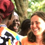 Das Mit-Reiseprojekt nach Kenia ist eine Begegnungsreise für interessierte Menschen, die den Wunsch haben, Menschen in einer anderen Kultur kennen zu lernen.