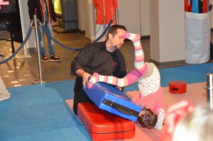 ind mit seinem Karate-Lehrer