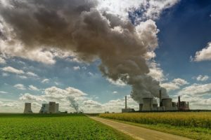 Braunkohlekraftwerk produziert riesige Wolke
