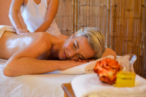 Massage im ayurvedischen Stil