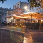 Gastronomieschirme und Sonnenschirme für Gewerbe werden intensiver genutzt. 