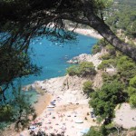 Mit Spanien ist dies der Teil der autonomen Region von Katalonien und ein Gebiet der Provinzen Barcelona, Lleida und Frankreich.