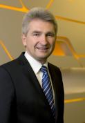 Prof. Dr. Andreas Pinkwart, Rektor sowie Inhaber des Stiftungsfonds Deutsche Bank Lehrstuhls für Innovationsmanagement und Entrepreneurship 